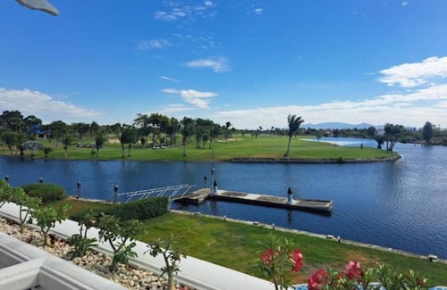 Bang Pakong Villa | Waterfront Royal Villa