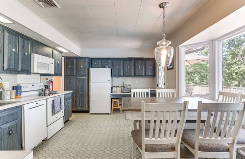 Southold House | Waterfront Southold Retreat < 3 Mi to Wineries!