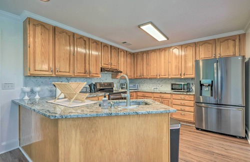 Lake Oconee House | Waterfront Sparta Home w/Game Room & Fire Pit!