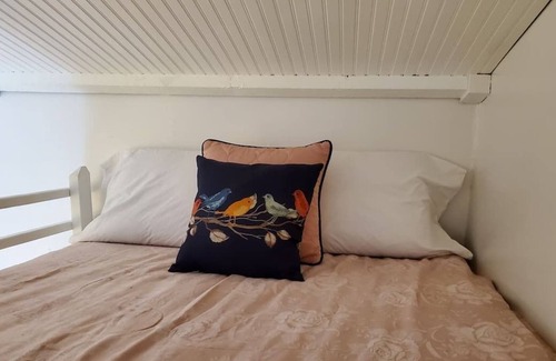 Hanahan Apartment | Waterfront Studio- Wi-Fi, Kayak, Dog Friendly