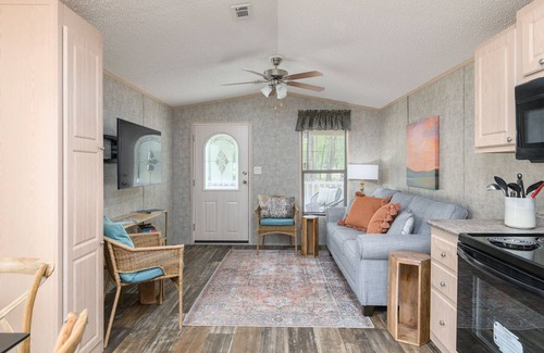 Seabrook House | Waterfront Tiny Home 1bedroom