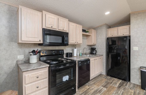 Seabrook House | Waterfront Tiny Home 1bedroom