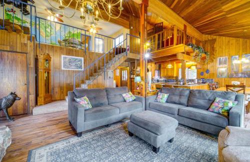 Truckee House | Waterfront Truckee Cabin on Donner Lake!