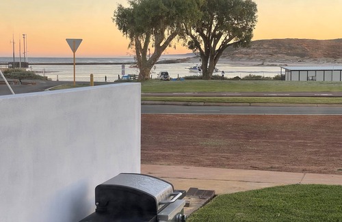 Kalbarri Villa | Waterfront Units in the heart of Kalbarri