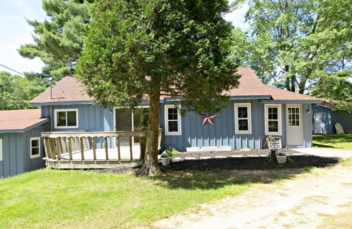 Three Lakes House | Waterfront vacation rental in Three Lakes!