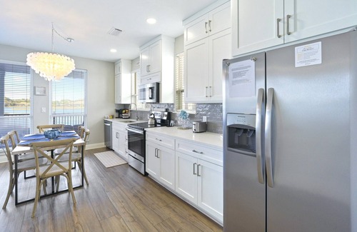 Fort Walton Beach - Destin Villa | Waterfront Villa-Beach Service-Steps to Ocean-Pool