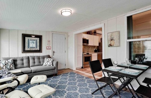 Englewood Villa | Waterfront Villa Seaglass