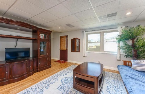 Dandridge House | Waterfront Vista