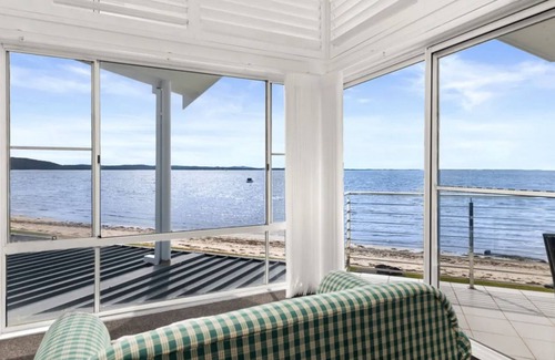 Salamander Bay House | Waterfront Wonderland, 41 Foreshore Drive