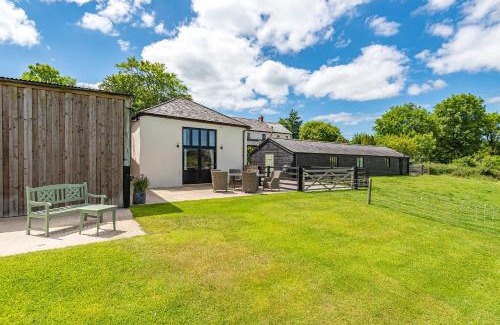 Bradworthy House | Waterland Old Barn