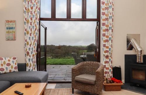 Bradworthy House | Waterland Old Barn