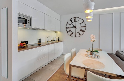 Gdansk City Center Apartment | Waterlane Riverside - SPA, Pool, Gym & Parking by Downtown Apartments