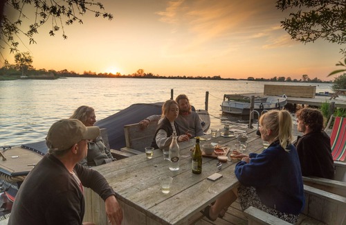 Grou Apartment | Waterlodge Tomke in Nes