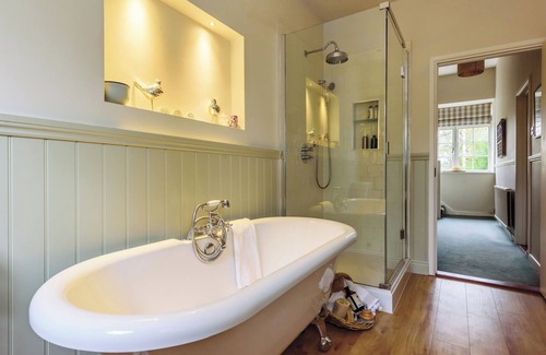 Ozleworth Cottage | WATERLOO MILL COTTAGE, family friendly in Wotton-Under-Edge