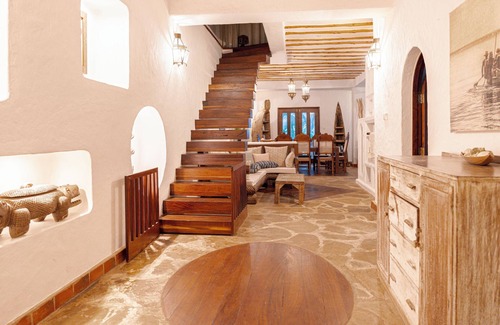 Diani Beach Hotel | Waterlovers Beach Resort