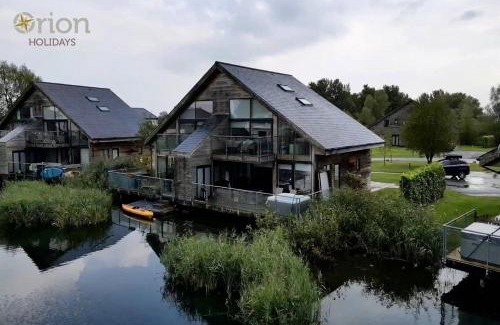 South Cerney House | Waters Edge 04, Waterside Lodge P