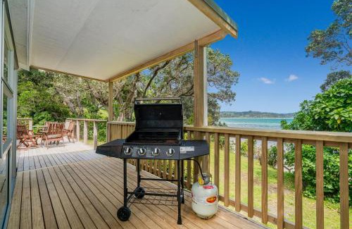 Hahei House | Waters Edge Cottage - Hahei Bach