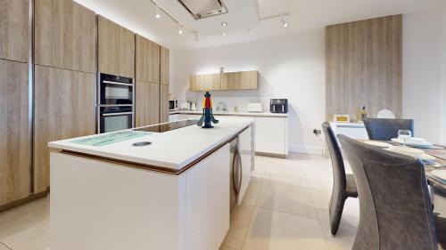 Deganwy House | Waters Edge