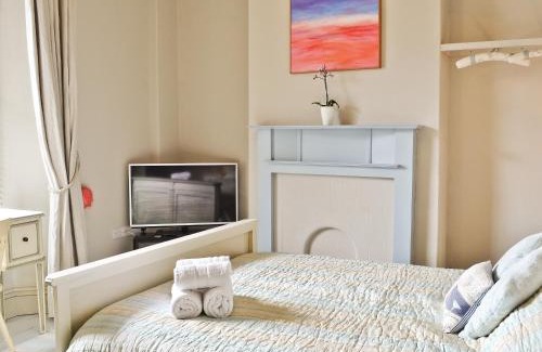 Instow House | Waters Edge