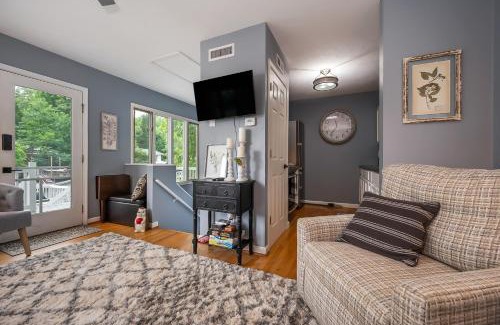 Lake Lure House | Waters Edge Hideaway Lakefront Pet Friendly
