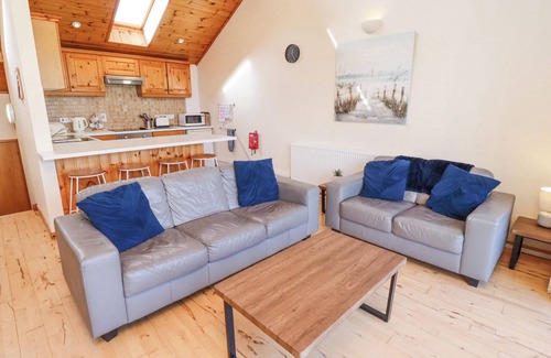 Embleton Cottage | WATERS EDGE, pet friendly, country holiday cottage in Embleton