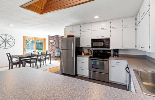 Montague House | Waters Edge Retreat - Private Lake Michigan Frontage