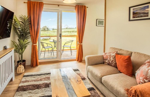Donyatt House | Waters Edge - Uk44426