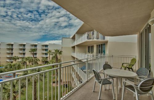 Fort Walton Beach Apartment | Waterscape Resort by Tufan