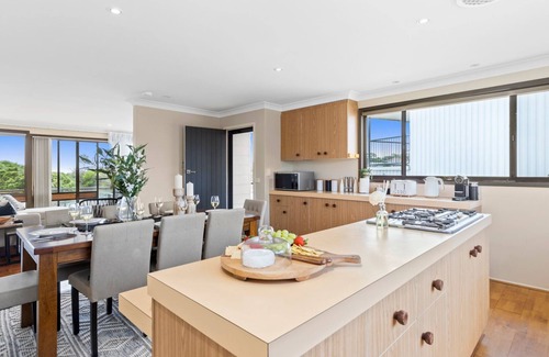 Currarong House | Watersedge – absolute waterfront