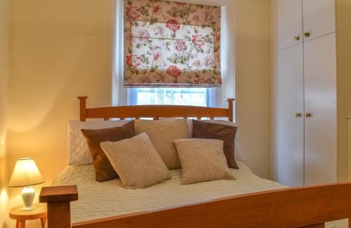 Saltash House | Waterside Cottage