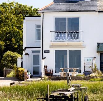 Christchurch House | Waterside
