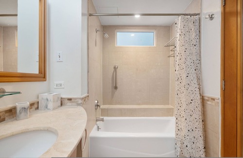 Puerta de Tierra Apartment | Waterside Historic District Sweeping Views