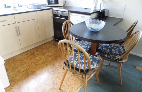 Hoveton Cottage | Waterside holiday cottage in Wroxham with own private mooring and fishing