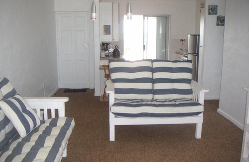 Aston Bay Apartment | Waterside Living DB03