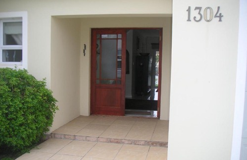 Marina Martinique House | Waterside Living MM1304