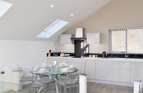 Rastrick Cottage | Waterside Lodge Sixteen - UK13038