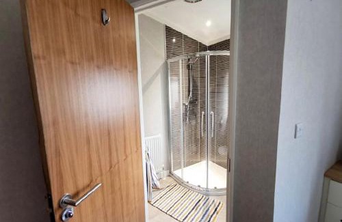Wisbech House | Waterside Retreat