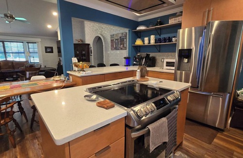 Wright House | Waterside- Spacious home, Dock, Bunks -Sleeps 13