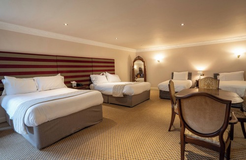 Walton Hotel | Waterton Park Hotel