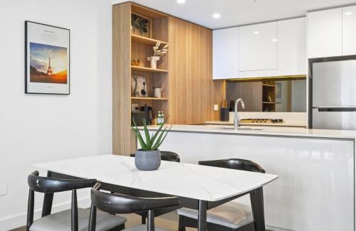 Wentworth Point Apartment | Waterview Apt at Wentworth Point