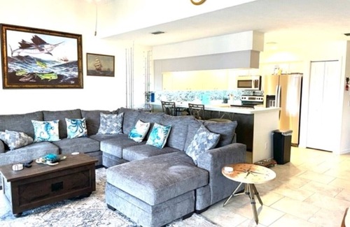Crystal River Condo | Waterview comfortable condo with water access to the gulf and springs