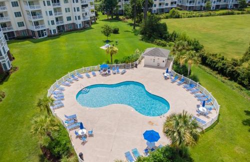 Central Myrtle Beach Apartment | Waterview Golf Hideaway with 5 bds, Modern Design by myBeach Vacation Rentals