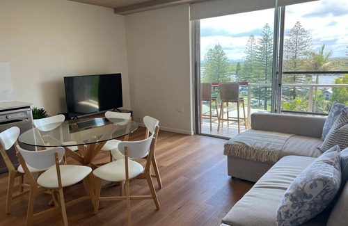 Port Macquarie House | Waterviews in the heart of Port Macquarie