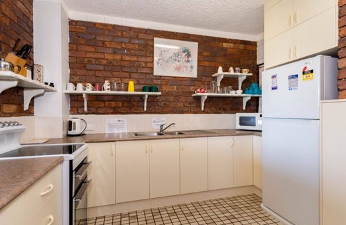 Bongaree Apartment | Waterviews in the Heart of Bongaree