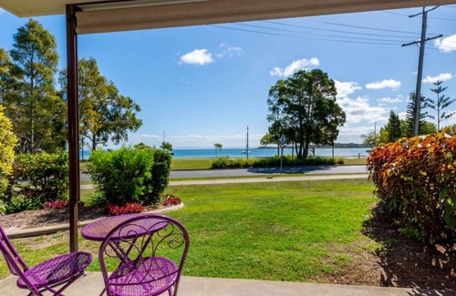 Bongaree Apartment | Waterviews in the Heart of Bongaree