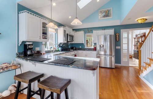 Ocean Isle Beach House | Waterway Escape located on the Intracoastal Waterway. Boating, fishing, Golfing.