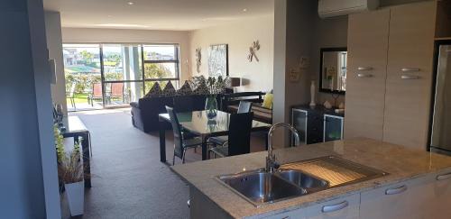 Whitianga Apartment | Waterways Renaissance "A Touch Of Class"