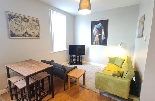 Belfast Apartment | Waterworks En Suite Rooms with Private Living Room