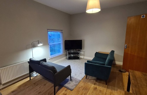 Belfast Apartment | Waterworks En Suite Rooms with Private Living Room