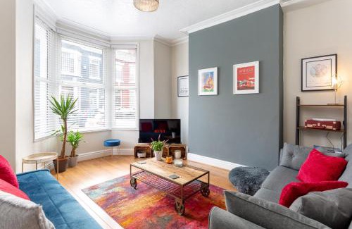 Anfield House | Watford House - Air Host & Stay - 3 Bedroom Period House